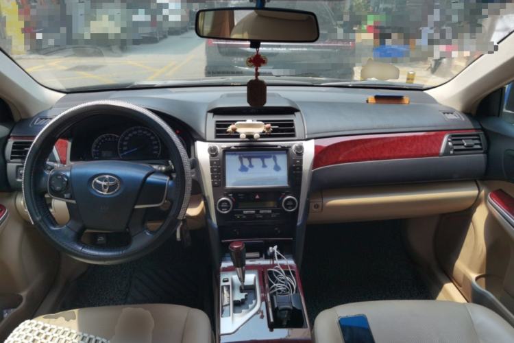 Used Toyota Camry 2013 2.0G Comfort Edition Center Console