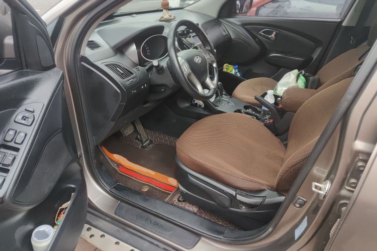 Used Hyundai ix35 2012 2.0L Automatic Two-Wheel Drive Elite Edition GLS
