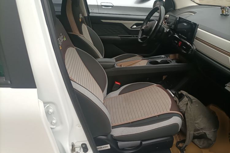 Used JAC Yiwei E10X 2024 Charming Edition 301km Lite