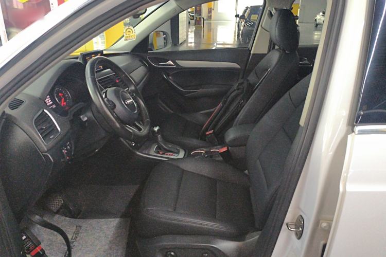 Used Audi Q3 2015 30 TFSI Ambition Edition
