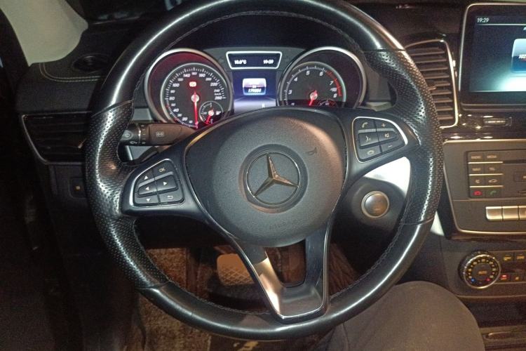 Used Mercedes-Benz GLE Coupe 2015 GLE 320 4MATIC Coupe SUV Steering Wheel