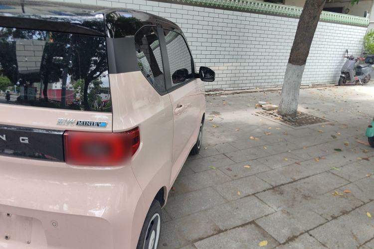 Used Wuling Hongguang MINIEV 2022 Macaron Premium Model – Lithium Iron Phosphate
