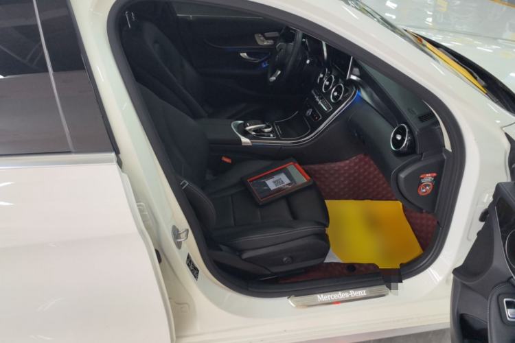 Used Mercedes-Benz C-Class 2018 C 200 L Sport Edition Right Front Seat