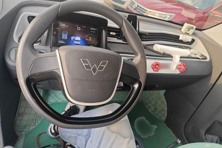 Used Wuling Hongguang MINIEV 2021 Macaron Sandwich Model 170 km Lithium Iron Phosphate
