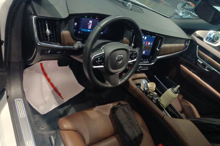 Used Volvo S90 2022 B5 Zhiyuan Luxury Edition
