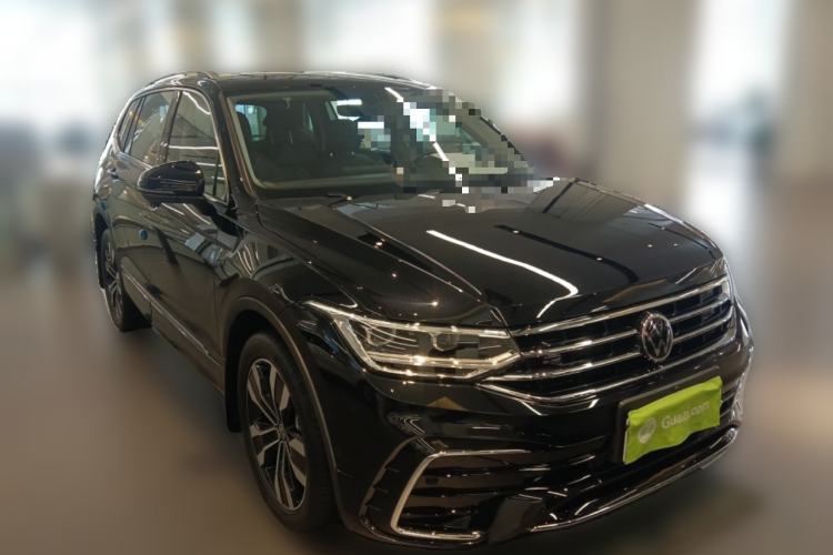 Used Volkswagen Tiguan L 2024 Outstanding Model 330TSI Automatic Two-Wheel Drive R-Line Dragon Glory Edition Front Right 45 Deg