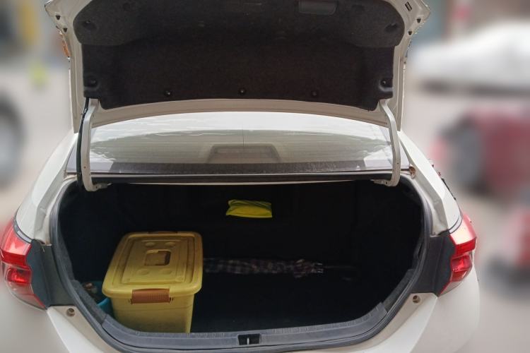 Used Toyota Levin 2017 Revised Dual-Engine 1.8H GS E-CVT Elite Sunroof Version China V Standard Trunk