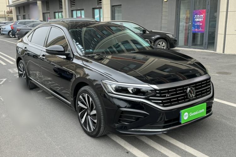 Used Volkswagen Passat 2023 Revised 330TSI Elite Edition
