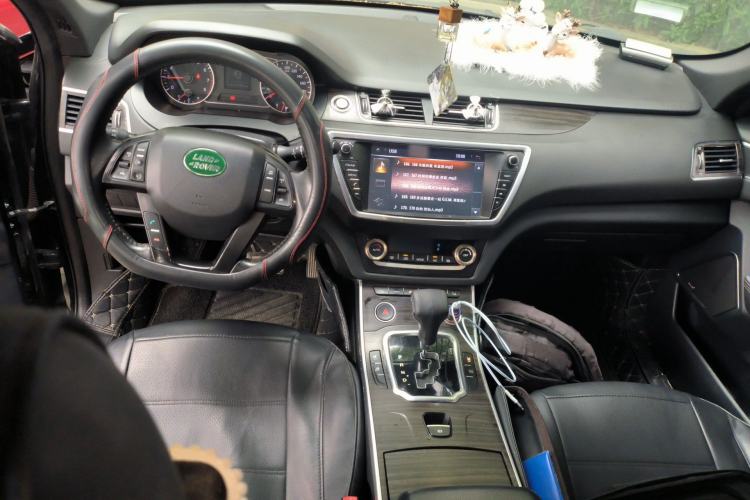 Used Land X7 2015 2.0T Panoramic Prestige Edition