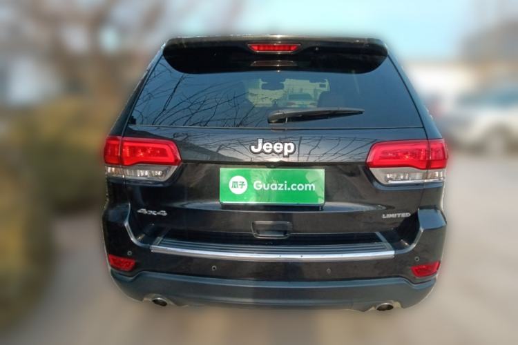 Used Jeep Grand Cherokee 2014 3.0L Comfort Navigation Edition Rear