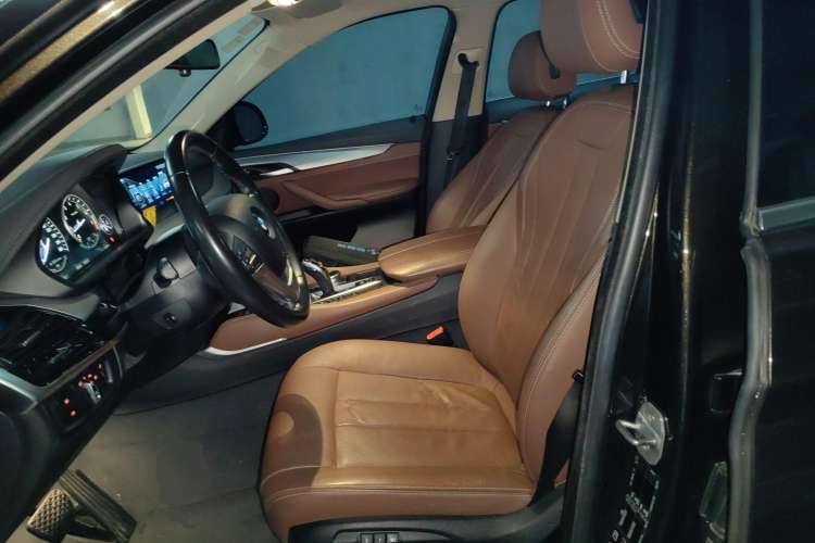 Used BMW X6 2017 xDrive35i Leading Model Left Front Seat