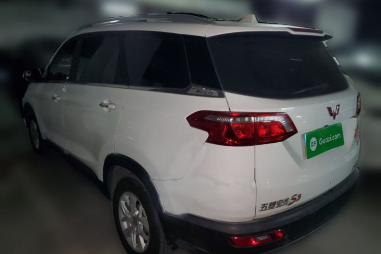 Used Wuling Hongguang S3 2018 1.5L Manual Luxury Model China V Standard
