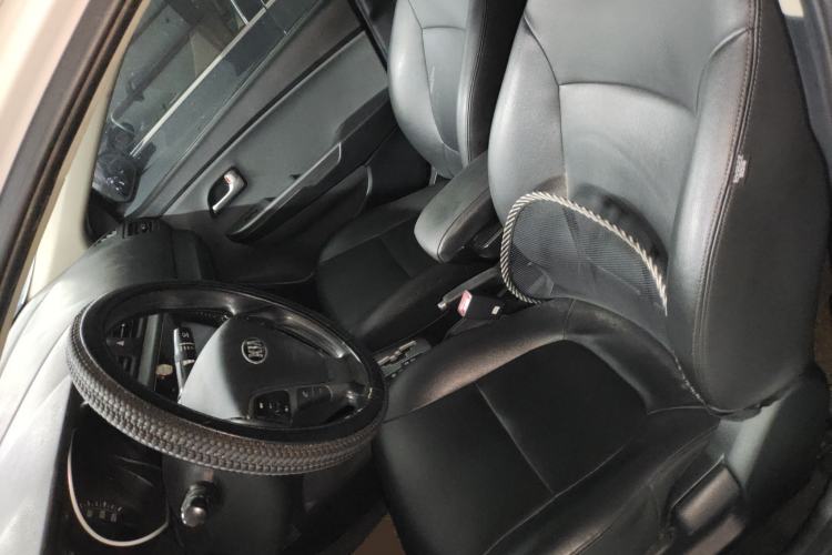 Used Kia K2 2015 Sedan 1.4L Automatic GLS