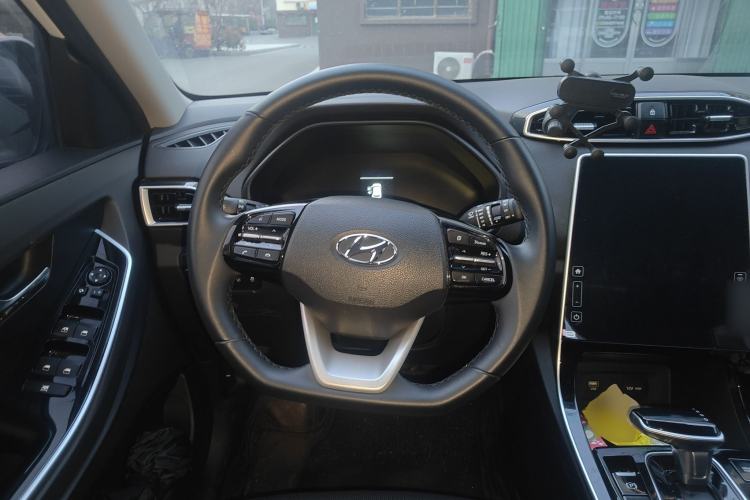 Used Hyundai ix25 2020 1.5L CVT DLX Prestige Version
