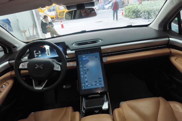 Used XPeng P5 2021 550E Center Console