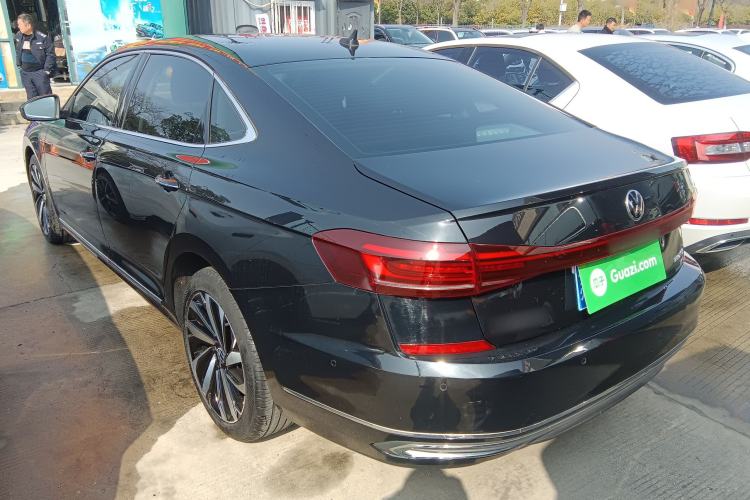 Used Volkswagen Passat 2022 330TSI Luxury Edition Custom Version