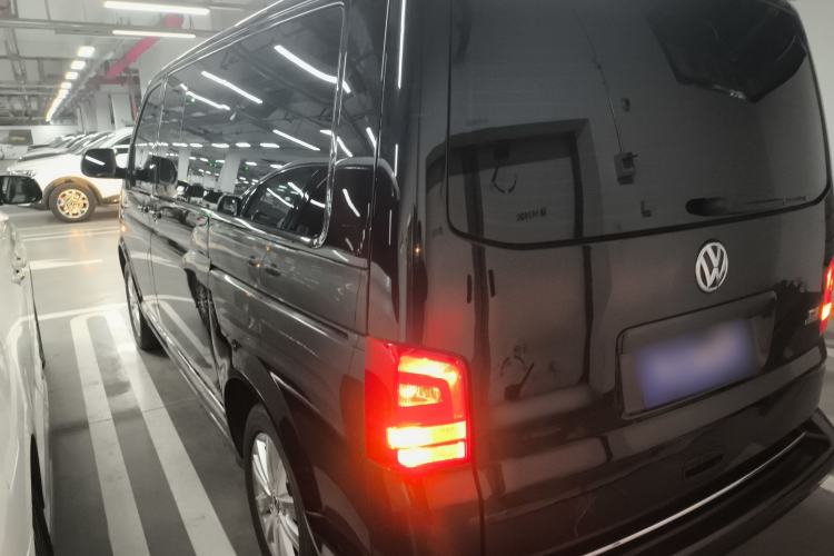 Used Volkswagen Multivan 2012 2.0 TSI Two-Wheel-Drive Luxury Edition