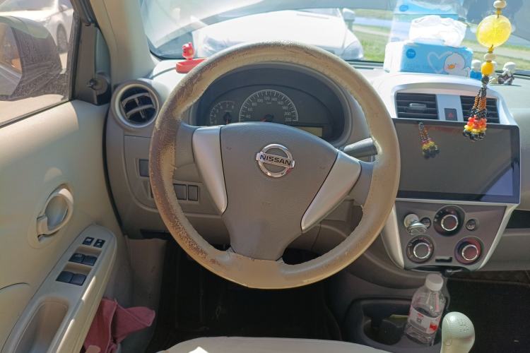 Used Nissan Sunny 2015 1.5XE Manual Comfort Edition Steering Wheel
