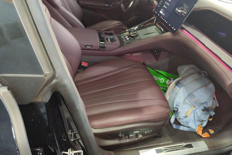 Used Denza Z9GT 2024 1100 4x4 Max First Edition Right Front Seat