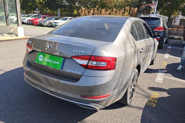 Used Skoda Octavia 2018 TSI280 DSG Luxury Edition
