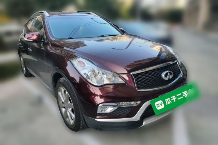 Used Infiniti QX50 2015 2.5L Enjoyment Edition Front Right 45 Deg