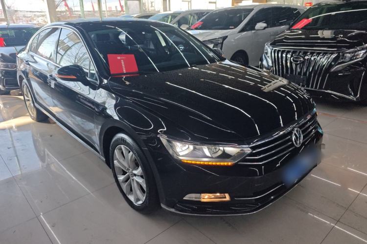 Used Volkswagen Magotan 2018 Facelift 330TSI DSG Luxury Model