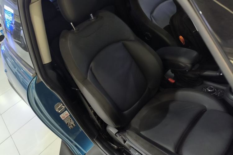 Used MINI 2022 Updated 1.5T COOPER Classic Edition Right Front Seat