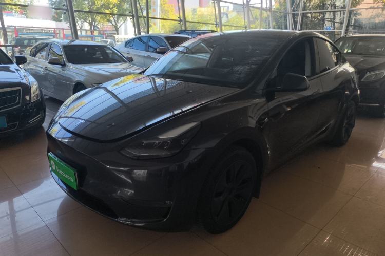 Used Tesla Model Y 2024 Long-Range All-Wheel-Drive Version
