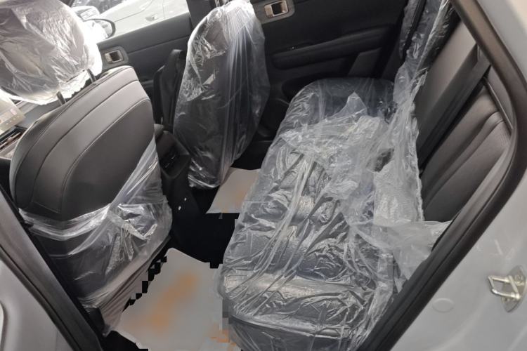 Used Wuling Xingguang S 2025 Model, 130km Leading Edition Left Rear Seat