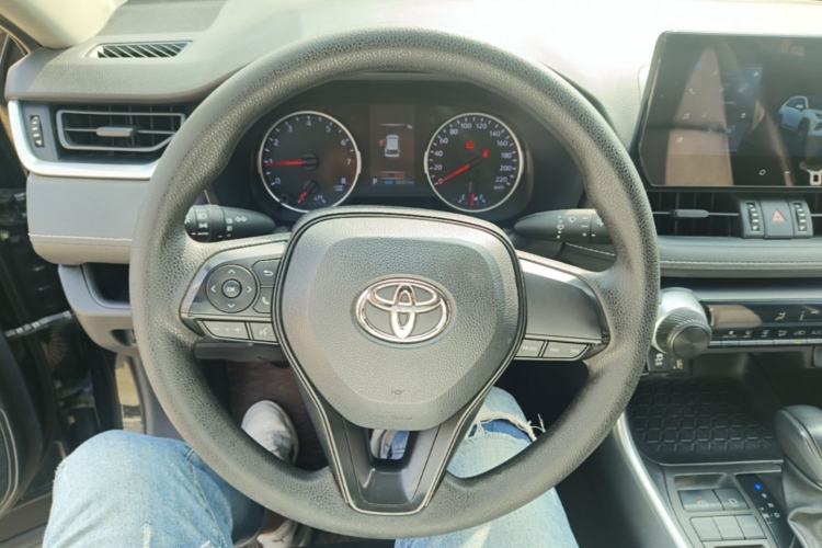 Used Toyota Wildlander 2023 2.0L CVT Two-Wheel Drive Leading Edition