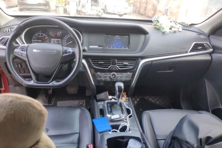 Used Venucia T90 2017 2.0L CVT Smart Edition
