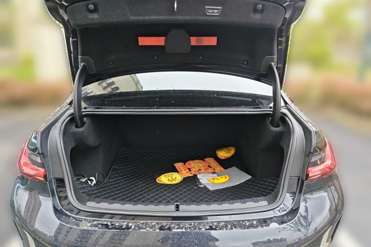 Used BMW 3 Series 2025 330Li M Sport Shadowline Package Trunk