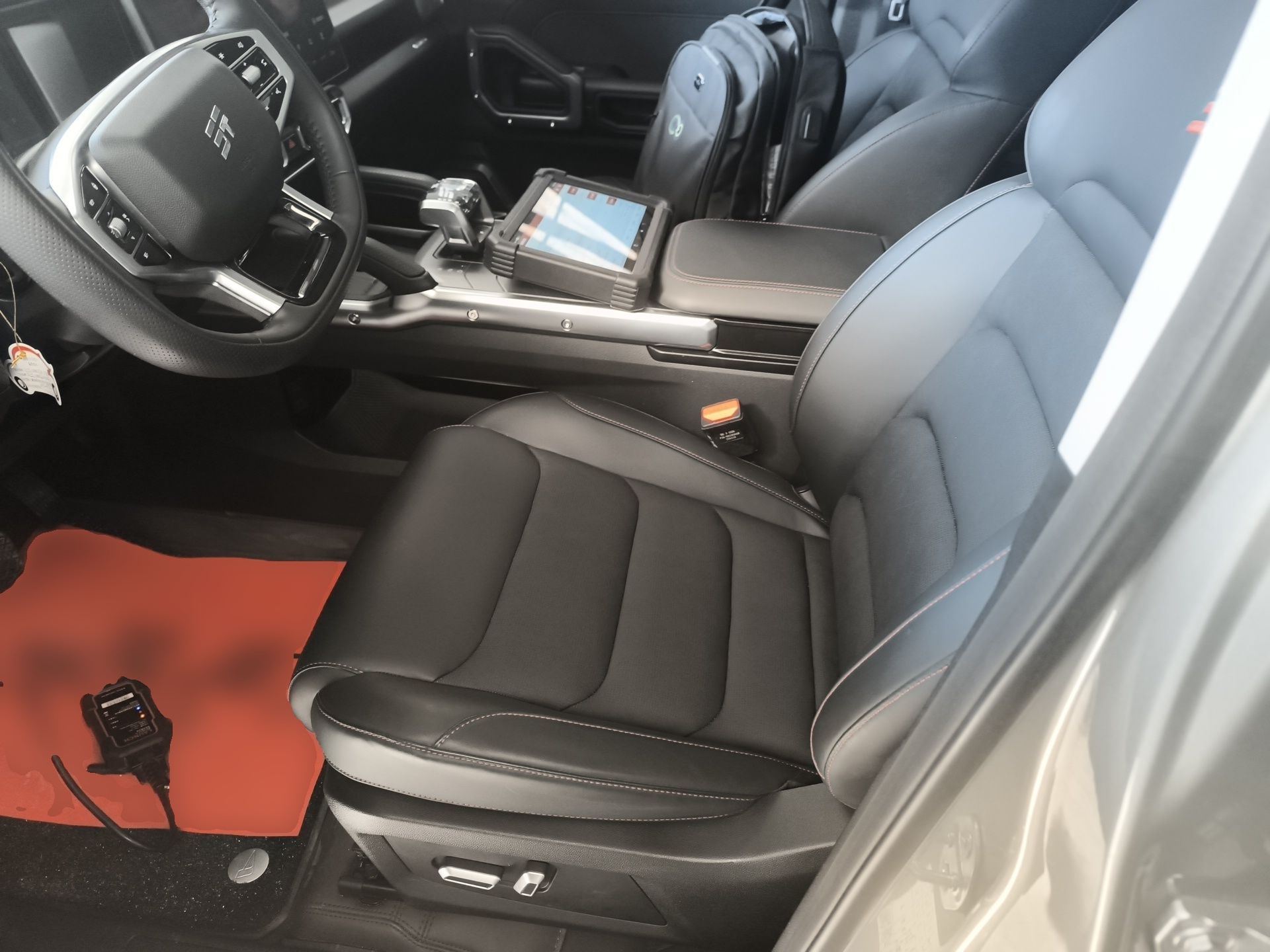 Переднее сиденье в автомобиле