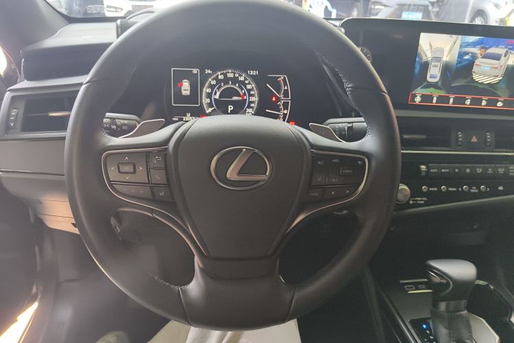 Used Lexus ES 2022 200 Excellence Edition