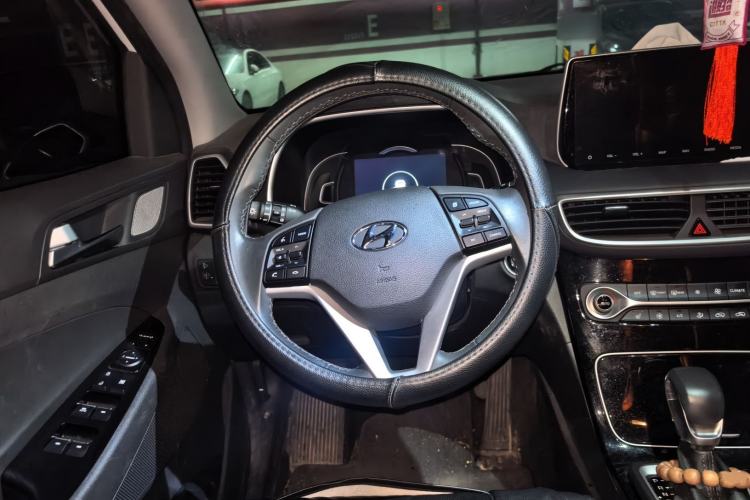 Used Hyundai Tucson 2020 280TGDi Two-Wheel-Drive GLS Smart Connectivity Version China VI Standard Steering Wheel