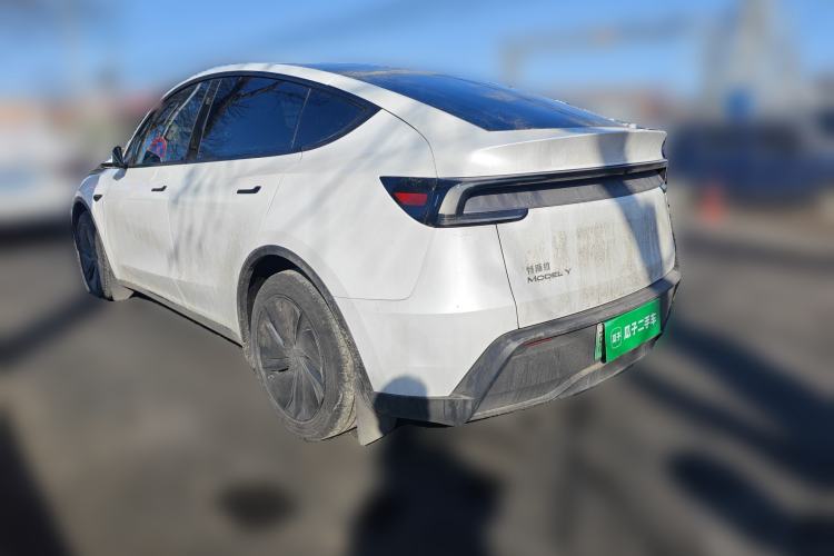 Used Tesla Model Y 2025 Rear-Wheel-Drive Version