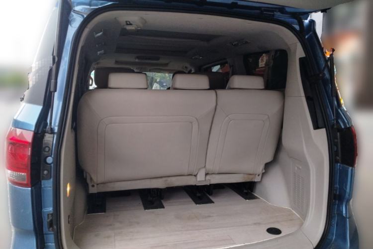 Used SAIC MAXUS G10 2016 2.0T Automatic Luxury Executive Edition
