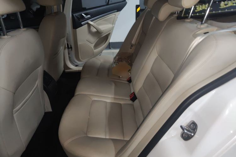 Used Skoda Octavia 2015 Classic Model 1.6L Automatic Yijie Version
