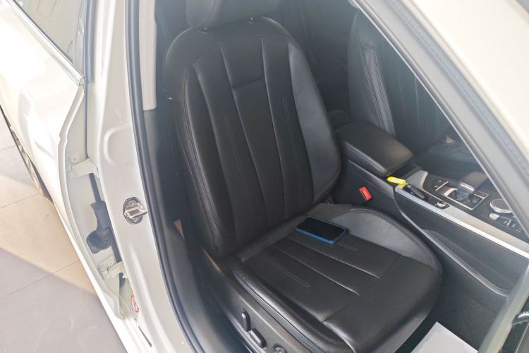 Used Audi A4L 2019 40 TFSI Fashion Edition China VI Emission Standard
