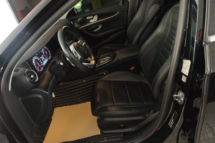 Used Mercedes-Benz E-Class 2019 E 300 L Sporty and Stylish Model
