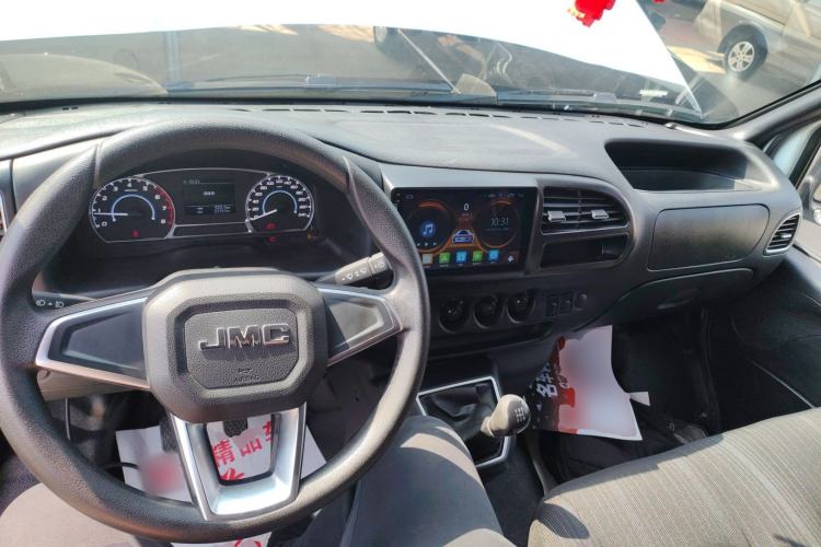 Used JMC Transit 2021 2.8T Space King Standard Version Short Wheelbase Mid-Height Roof 6-Seater Diesel Euro VI JX493