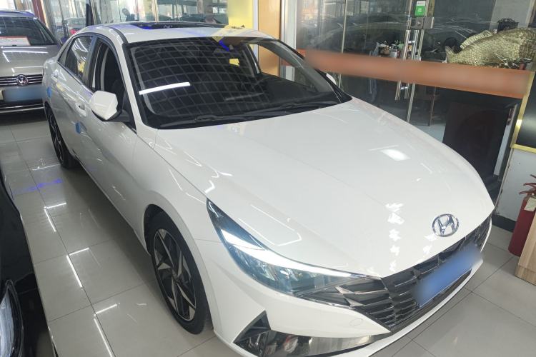 Used Hyundai Elantra 2022 1.5L CVT LUX Prestige Edition

