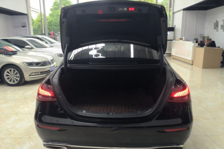 Used Mercedes-Benz E-Class 2023 Updated E 300 L Luxury Edition
