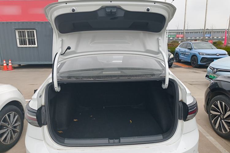 Used Volkswagen Lavida 2023 New Rui 1.5L Automatic New Yi Edition