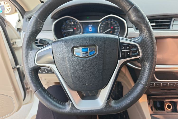 Used Geely Auto Emgrand 2017 Sedan Million Edition 1.5L Manual Luxury Model
