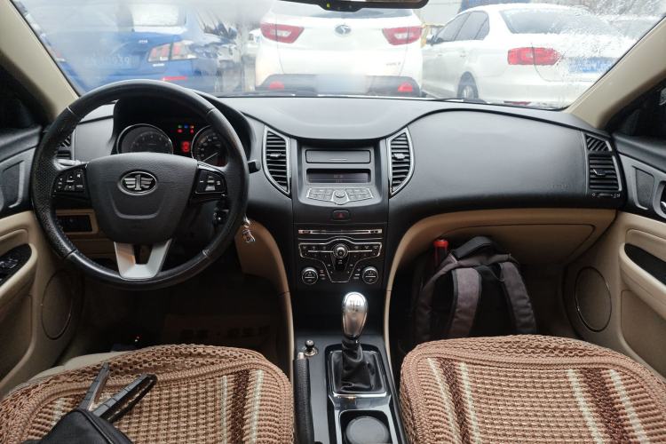 Used Bestune B50 2013 1.6L manual luxury version
