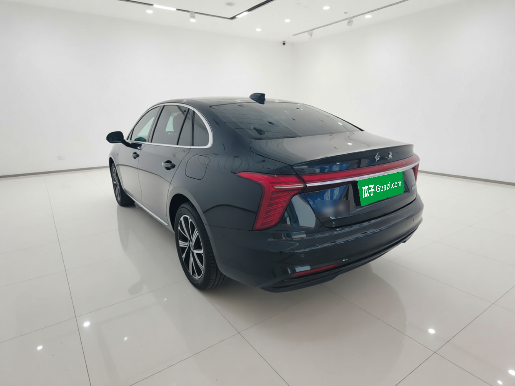 Hongqi H5 PHEV 2025 130 Super Hybrid Version — снимка 4