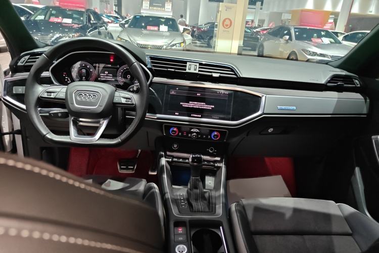 Used Audi Q3 2022 45 TFSI quattro Fashion Dynamic Model
