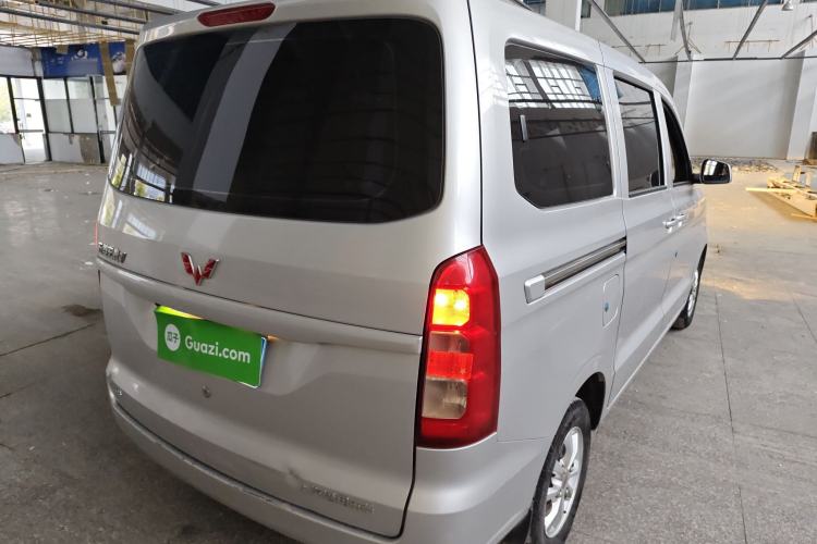 Used Wuling Hongguang V 2022 1.5L Enjoy Edition Electric-Powered LAR Rear Right 45 Deg