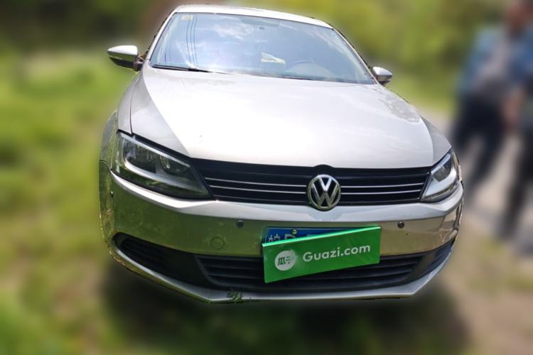 Used Volkswagen Sagitar 2012 1.6L Manual Fashion Edition